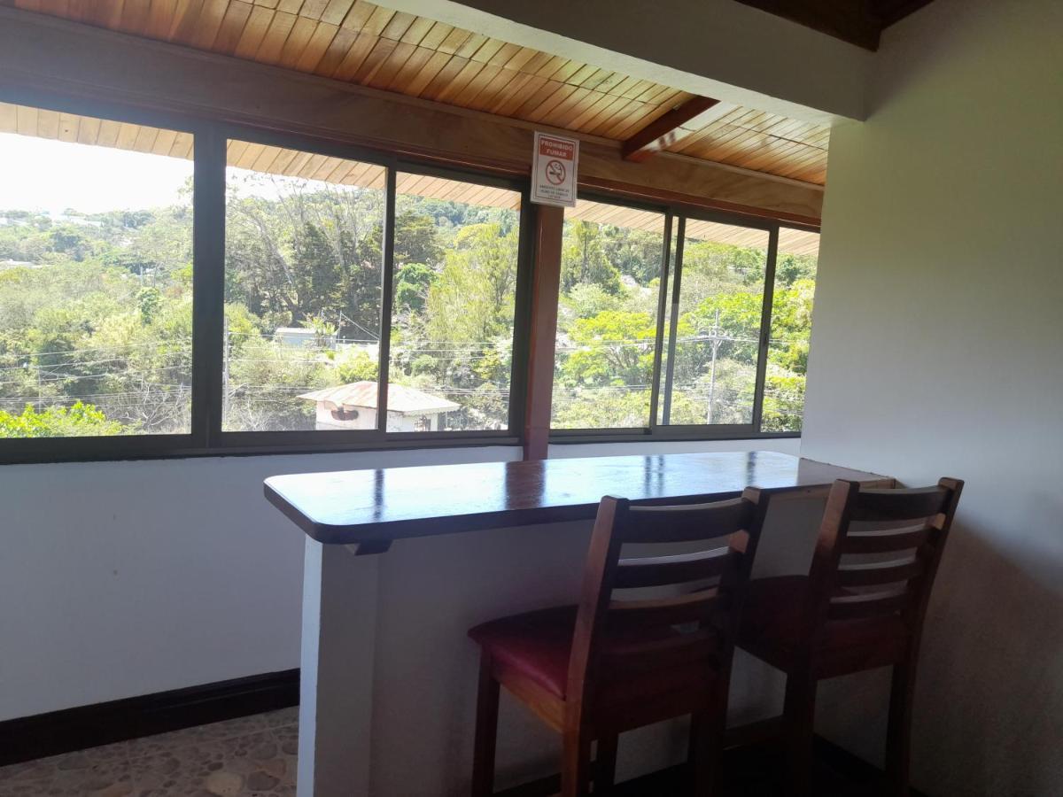 Alisson Hotel Y Restaurant Monteverde Exteriér fotografie